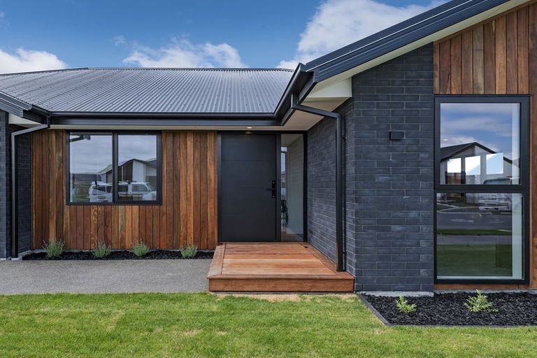 Photo of property in 5 Hawk Close, Rolleston, 7615