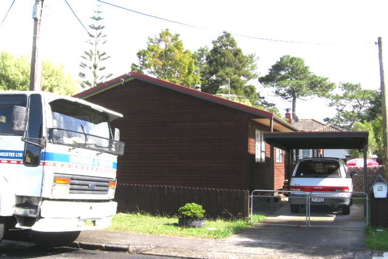 Photo of property in 1/46 Daytona Road, Henderson, Auckland, 0610