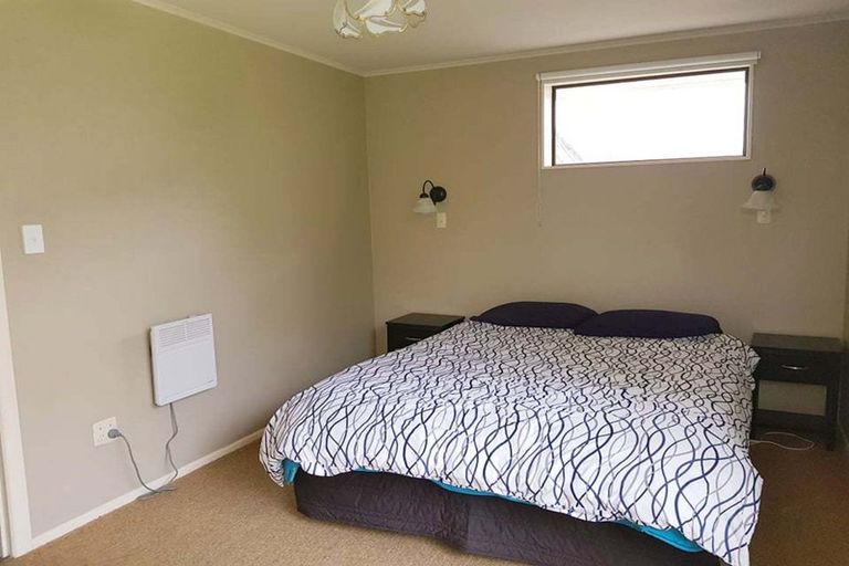 Photo of property in 33 Mackinnon Loop, Te Anau, 9600