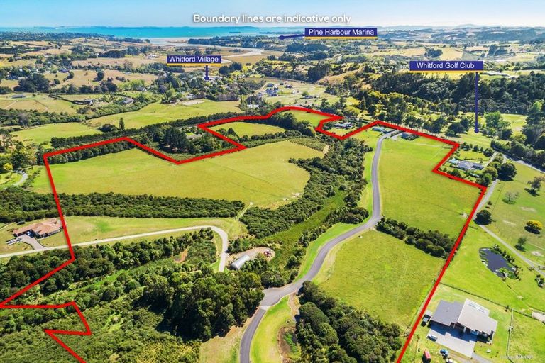 Photo of property in 63 Whitford Park Road, Whitford, Manurewa, 2576