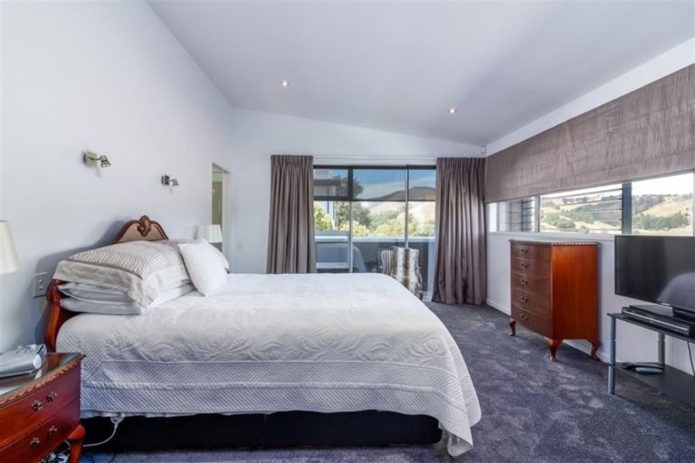 Photo of property in 47 Shalamar Drive, Cashmere, Christchurch, 8022