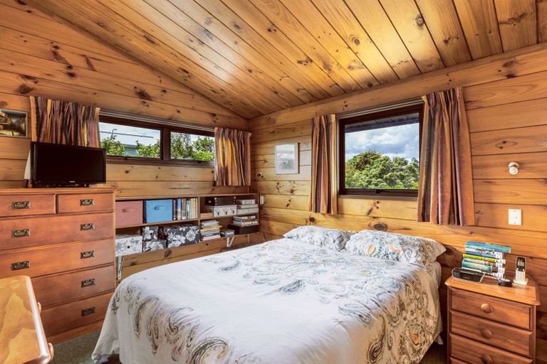 Photo of property in 5 Mahuta Road, Waitahanui, Taupo, 3378