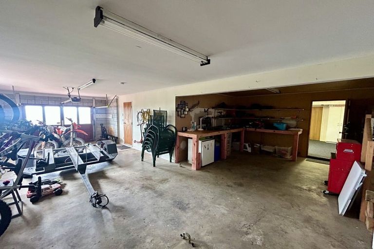 Photo of property in 131 Winara Avenue, Waikanae, 5036