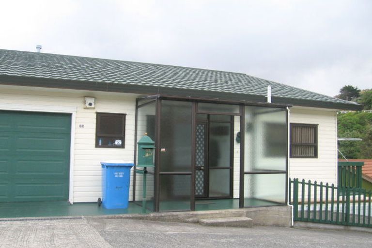 Photo of property in 56 Houghton Bay Road, Houghton Bay, Wellington, 6023