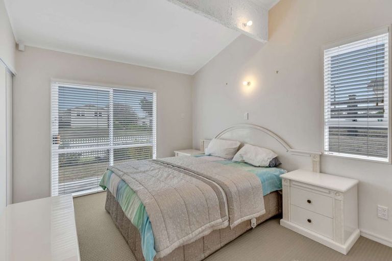 Photo of property in 4 Thomas Place, Foxton Beach, Foxton, 4815