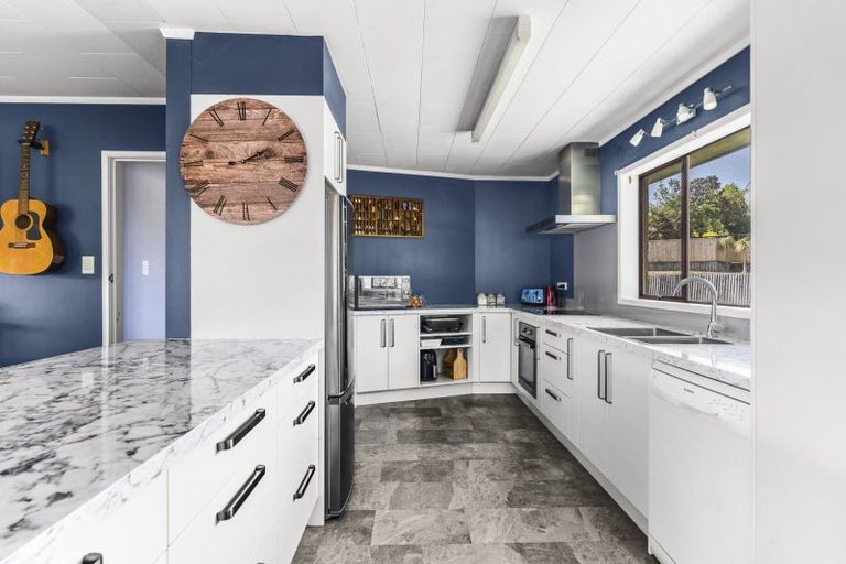 Photo of property in 5 Bronte Place, Whalers Gate, New Plymouth, 4310