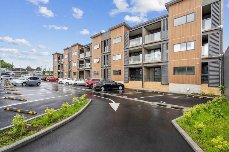 Photo of property in 212/40 East Street, Papakura, 2110