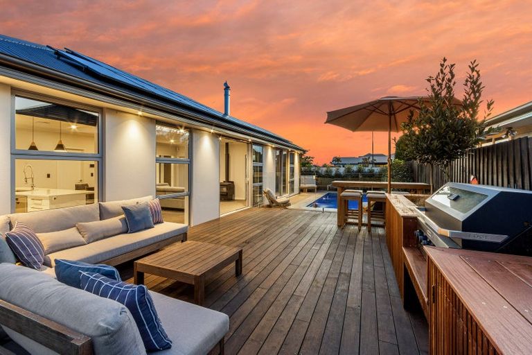 Photo of property in 16 Augustine Drive, Aidanfield, Christchurch, 8025