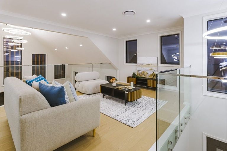 Photo of property in 28 Catalina Avenue, Rosehill, Papakura, 2113