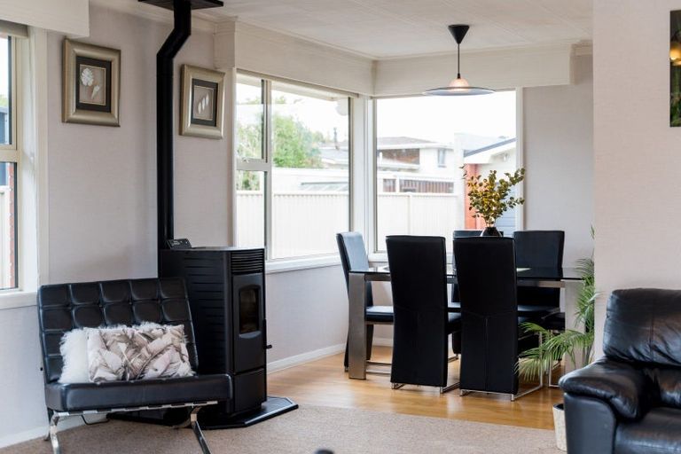 Photo of property in 32 Severn Street, Mosgiel, 9024