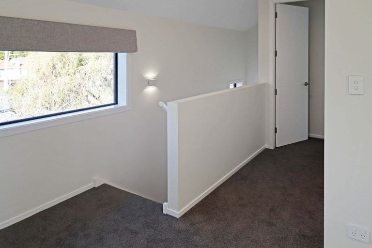 Photo of property in 1/1105 Fergusson Drive, Clouston Park, Upper Hutt, 5018