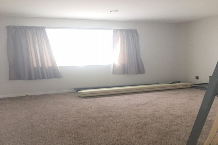 Photo of property in 33 Fennell Crescent, Silverdale, 0932