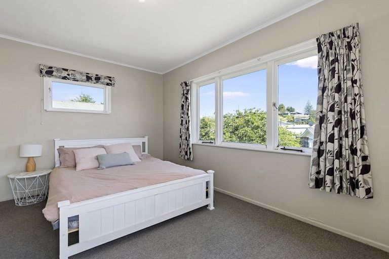 Photo of property in 54 Mount View Road, Melville, Hamilton, 3206