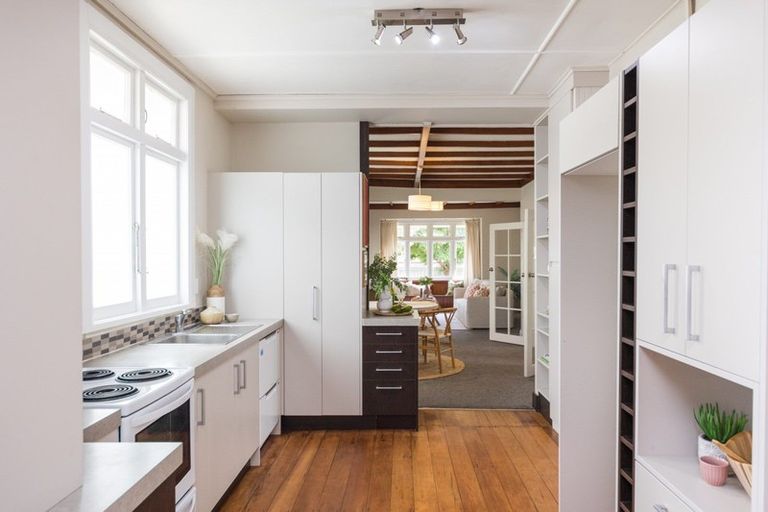 Photo of property in 81 Heretaunga Street, Palmerston North, 4414