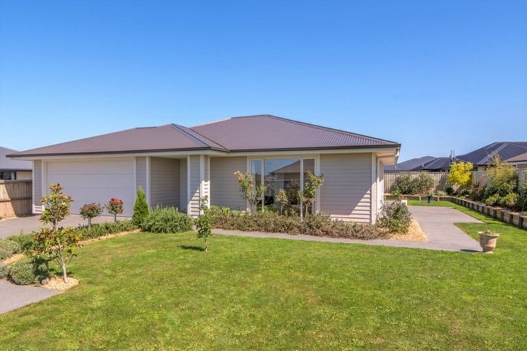 Photo of property in 29 Galatos Street, Rangiora, 7400