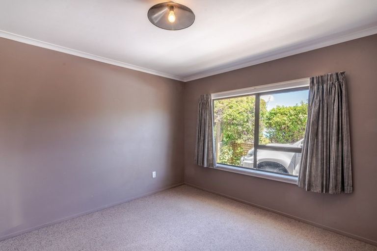 Photo of property in 15 Bayview Crescent, Duvauchelle, 7581