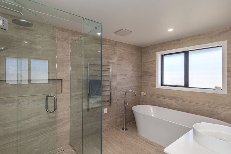 Photo of property in 44a Tainui Street, Levin, 5510