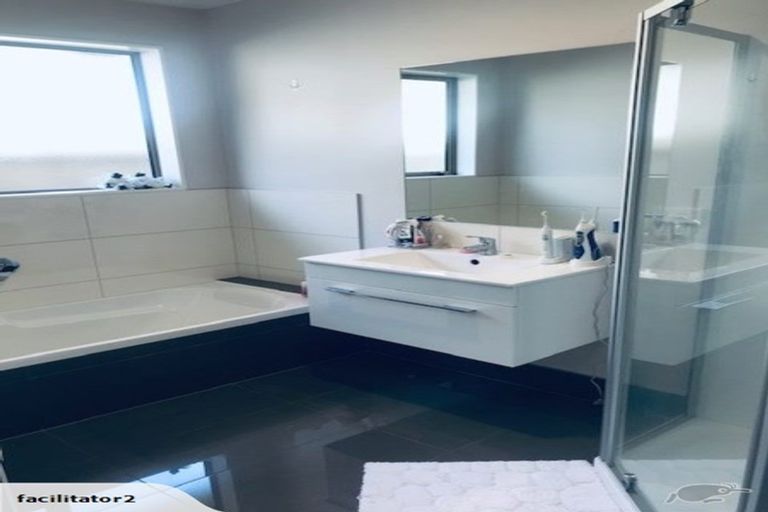 Photo of property in 8 Rooseville Mews, Pukekohe, 2120