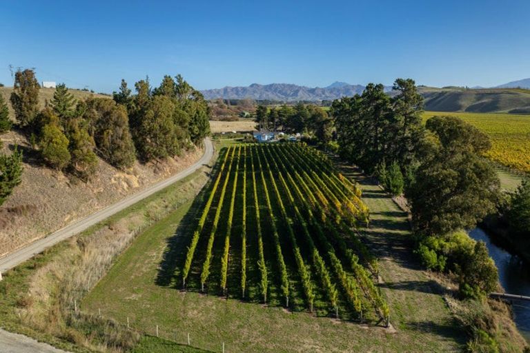 Photo of property in 265 Cable Station Road, Blind River, Seddon, 7285