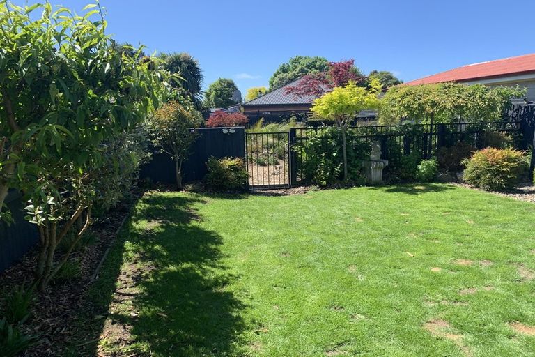Photo of property in 6 Doncaster Street, Sockburn, Christchurch, 8042