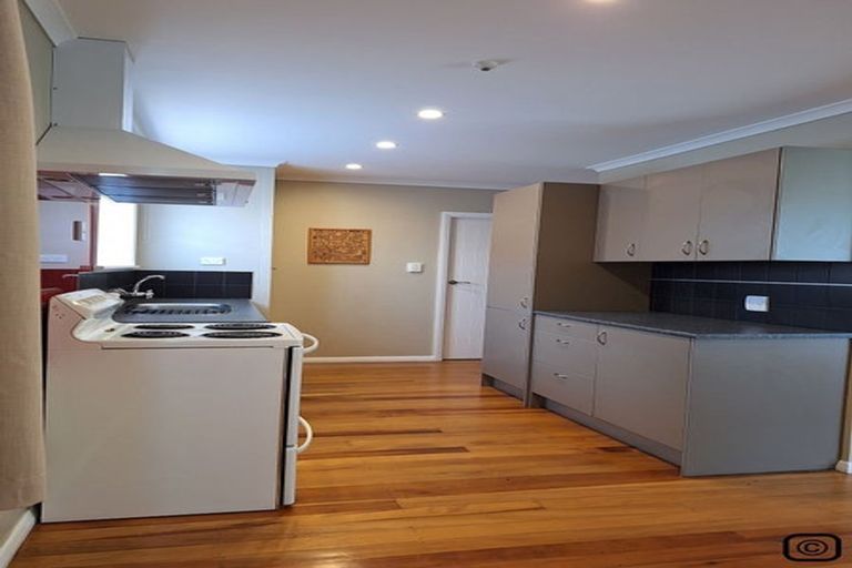 Photo of property in 73 Naenae Road, Naenae, Lower Hutt, 5011