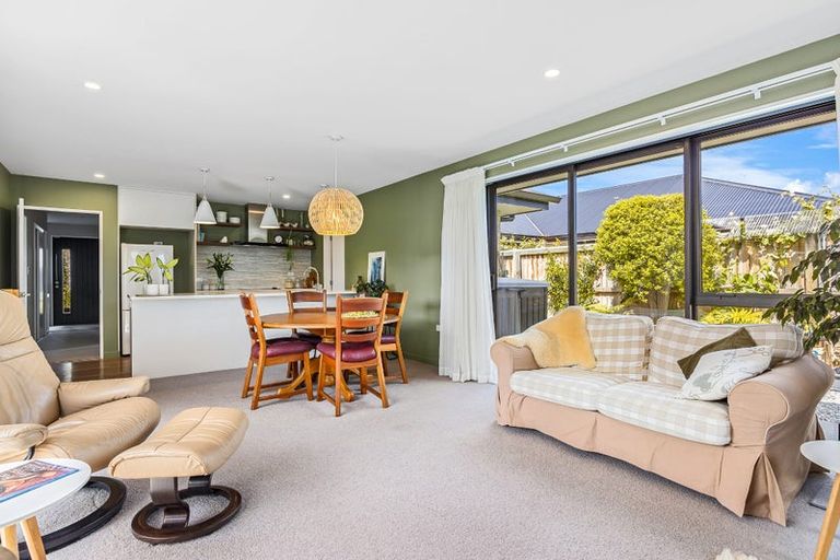 Photo of property in 11 Allied Road, Halswell, Christchurch, 8025