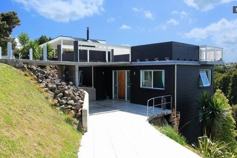 Photo of property in 24 Point Street, Raglan, 3225