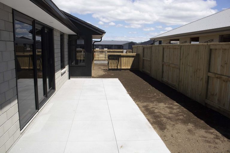 Photo of property in 205 Te Okuroa Drive, Papamoa, 3118