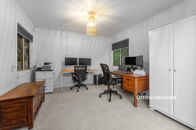 Photo of property in 211 Whitehills Road, Waitoki, Silverdale, 0994