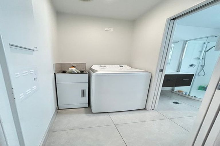 Photo of property in 23a Sequoia Place, Sunnynook, Auckland, 0620