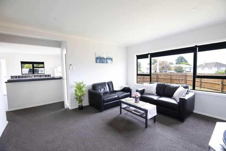 Photo of property in 2 Masefield Avenue, Maraenui, Napier, 4110