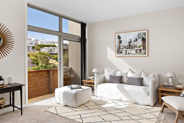 Photo of property in 3b Shalimar Crescent, Khandallah, Wellington, 6035