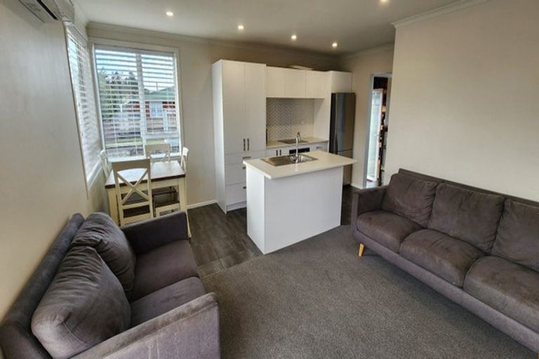 Photo of property in 48 Omata Road, Marfell, New Plymouth, 4310