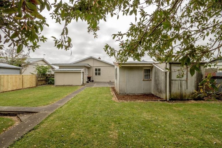 Photo of property in 90 Lyndhurst Street, Takaro, Palmerston North, 4412