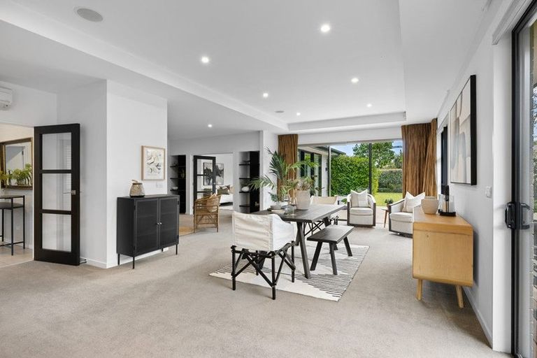 Photo of property in 5 Dalweny Lane, Cracroft, Christchurch, 8025