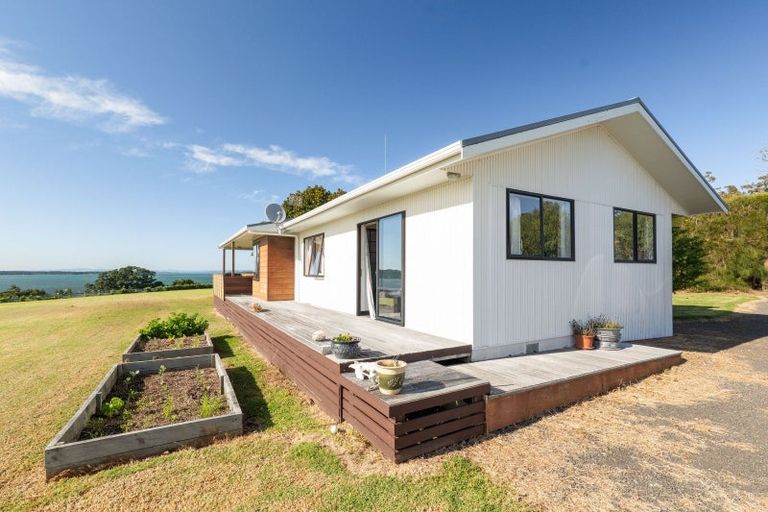 Photo of property in 133a Athenree Road, Athenree, Katikati, 3177