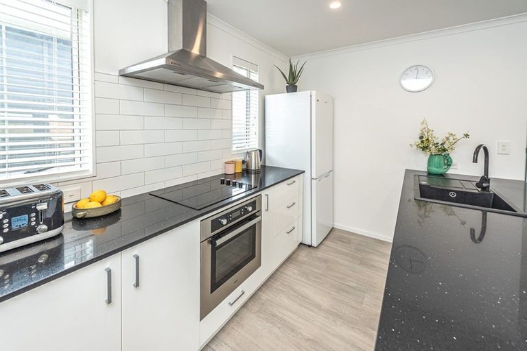 Photo of property in 5 Toi Street, Tawhero, Whanganui, 4501