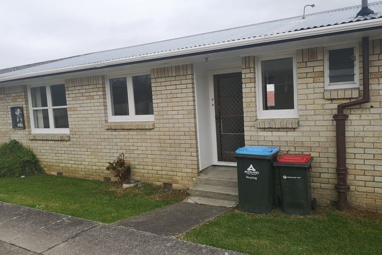 Photo of property in 2/7 Laburnum Road, New Windsor, Auckland, 0600