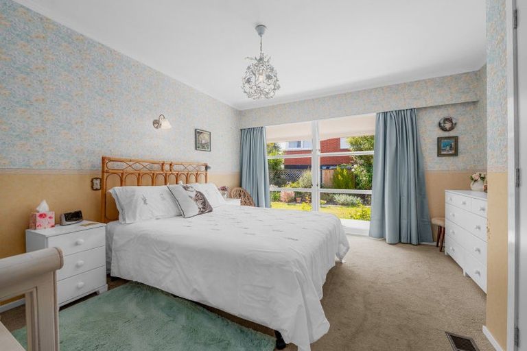 Photo of property in 27 Samuel Place, Queenwood, Hamilton, 3210