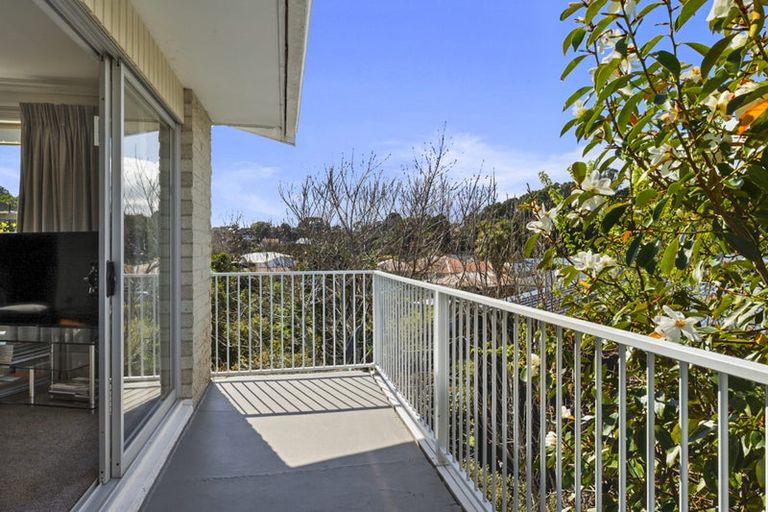 Photo of property in 6 Te Mara Place, Merrilands, New Plymouth, 4312