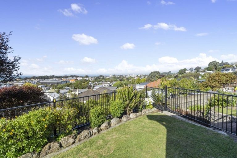 Photo of property in 366 Devon Street West, Lynmouth, New Plymouth, 4310