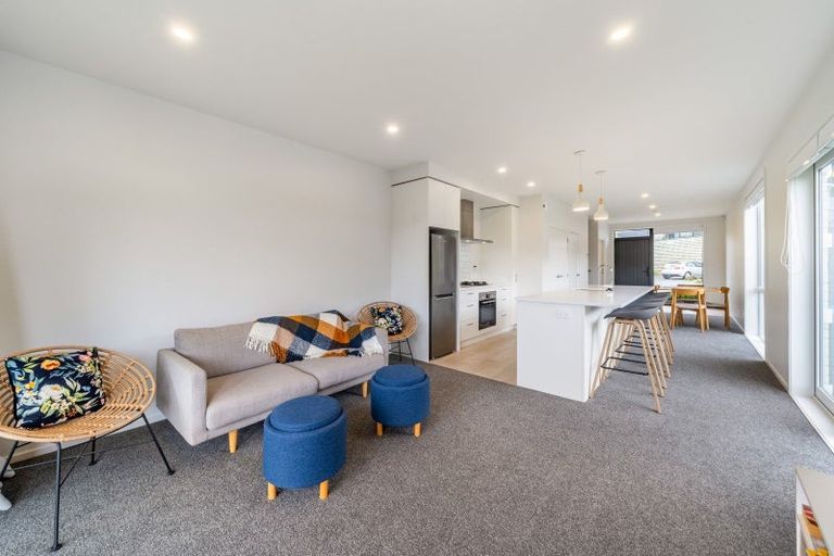 Photo of property in 54 Koreke Close, Kenepuru, Porirua, 5022