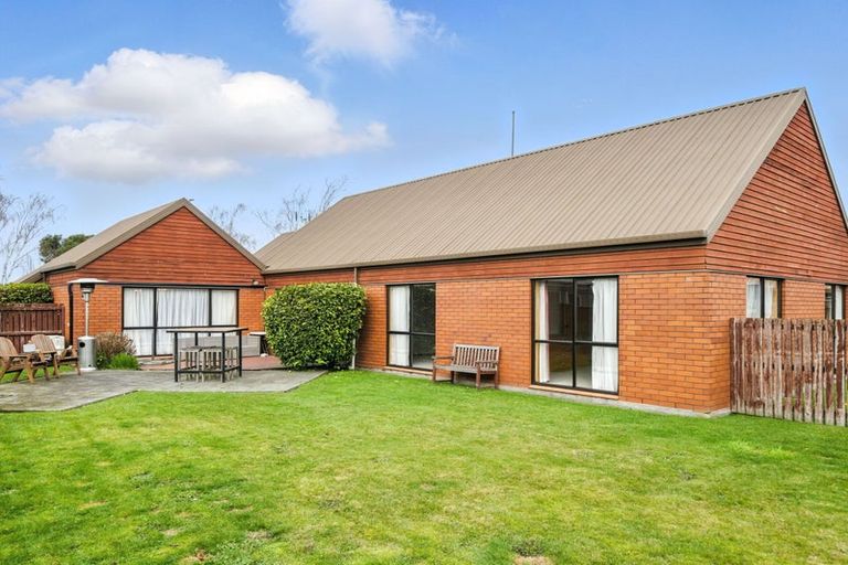 Photo of property in 35 Lancewood Drive, Halswell, Christchurch, 8025