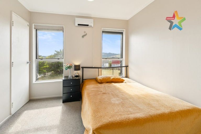 Photo of property in 70 Cunliffe Street, Churton Park, Wellington, 6037