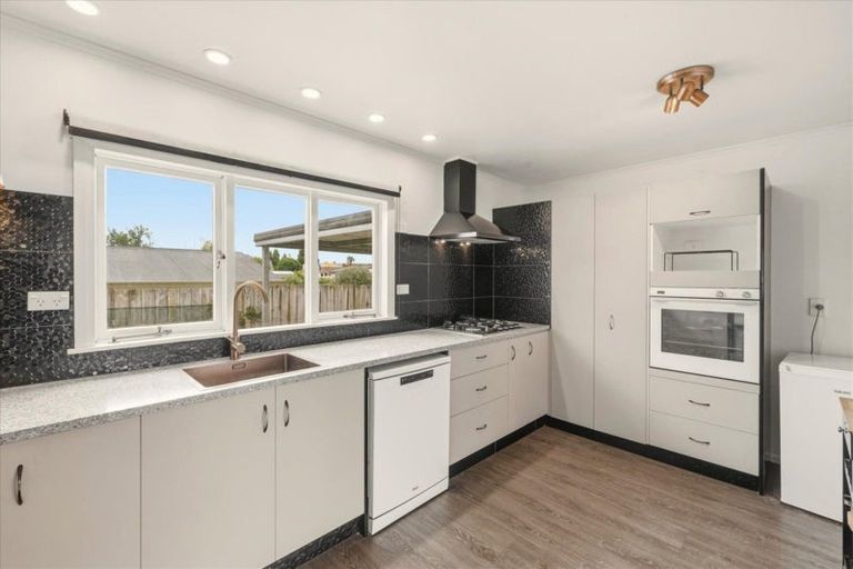 Photo of property in 15 Hall Road, Paengaroa, Te Puke, 3189