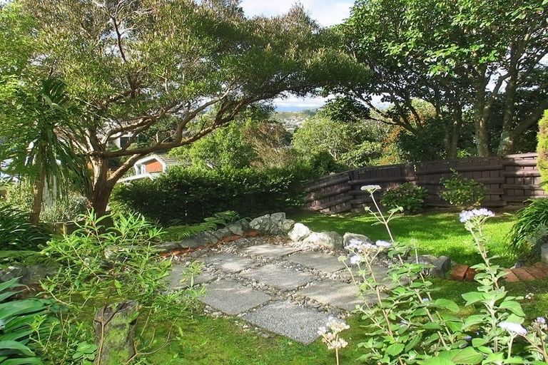 Photo of property in 22 Old Coach Road, Johnsonville, Wellington, 6037