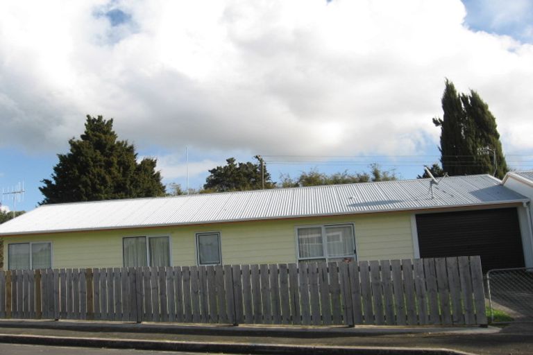 Photo of property in 6 Okere Place, Tikipunga, Whangarei, 0112