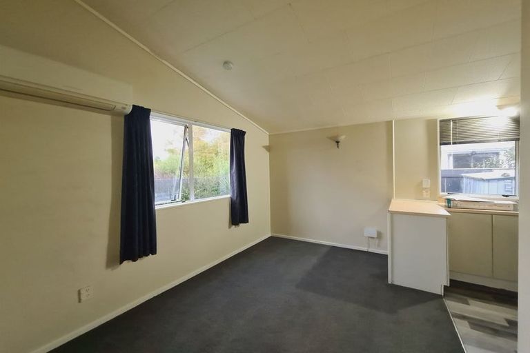 Photo of property in 15 Dalwood Grove, Highbury, Palmerston North, 4412