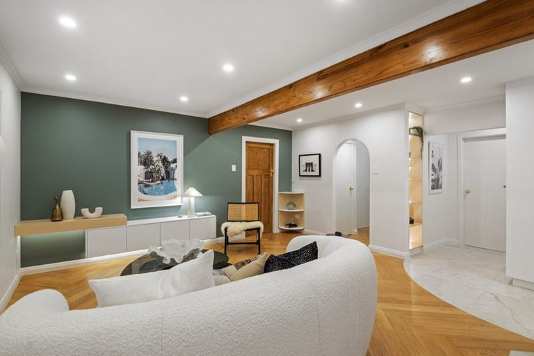 Photo of property in 14 Egremont Street, Belmont, Auckland, 0622