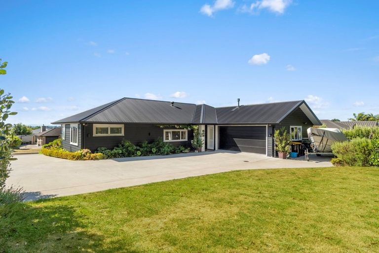 Photo of property in 33 Mervyn Place, Ohauiti, Tauranga, 3112